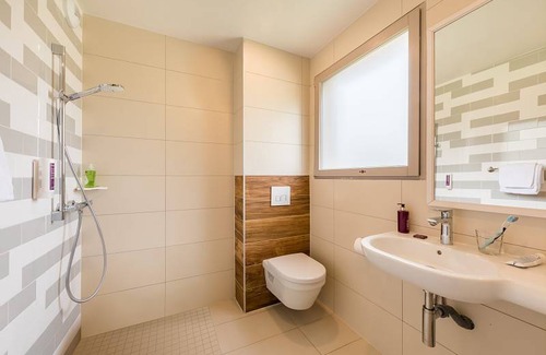 Bailly-Romainvilliers Cottage | Cottage ∙ 3 bedrooms ∙ 6 guests