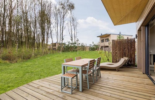 Bailly-Romainvilliers Cottage | Cottage ∙ 2 bedrooms ∙ 4 guests