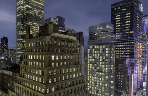 Midtown Hotel | Deluxe Room One King Bed at Margaritaville Resort Times Square
