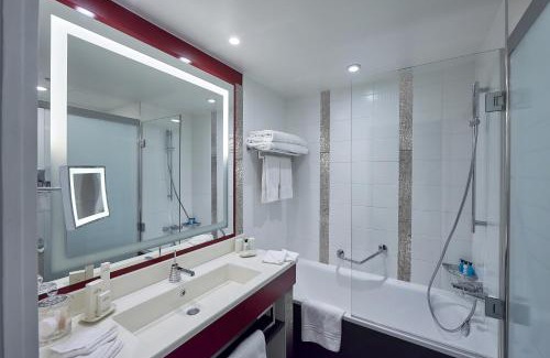 Chessy Hotel | Disney Hotel New York - The Art of Marvel