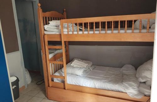 Le Bourget Hostel | dortoir maricourt