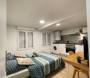 Arcueil Apartment | Elegant studio