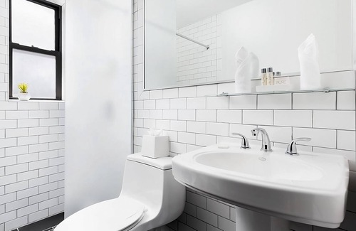 Central New York City House | Explore the Bright Lights of Broadway! Near Museum of Modern Art, City View