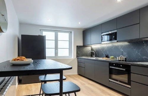 Bercy Apartment | Four bedroom duplex on rue du Faubourg St-Antoine, Bastille, Perfect for groups!