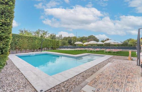 Castelnuovo del Garda Apartment | -Free Pool and Parking- Garda House Apartments