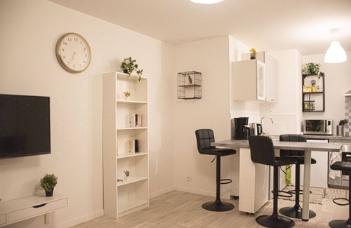 Gagny Apartment | Great apartment btw Paris & Disney + Free Parking