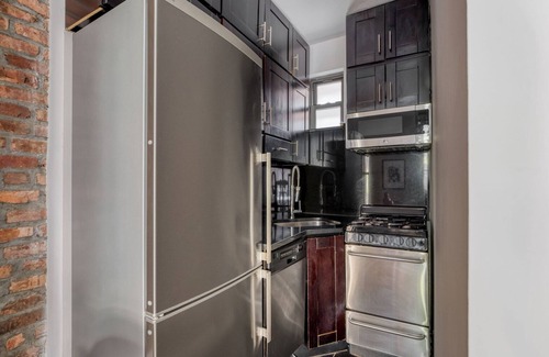 Kips Bay Apartment | Great Murray Hill 2BR w/W/D, nr Groceries & Hospital, by Blueground