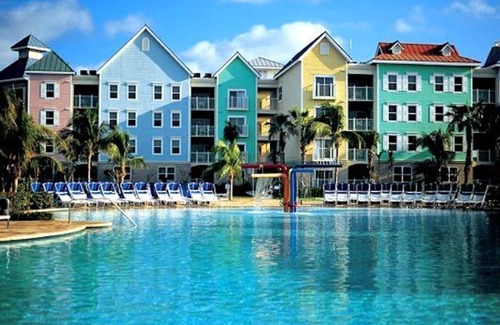 Paradise Island Villa | Harborside Resort at the Atlantis wristbands included