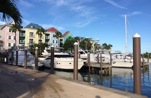 Paradise Island Villa | Harborside Resort at the Atlantis wristbands included