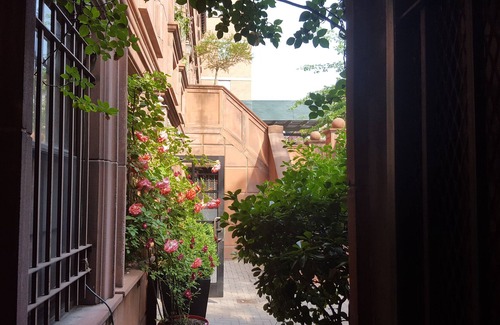Central Park North Apartment | Harlem Studio Hideout. Private Entrance, Queen Bed, Pvt Bath