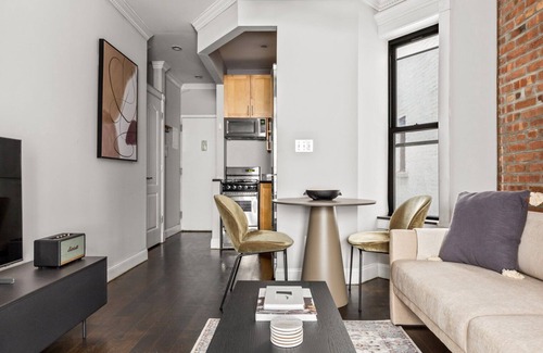 Peter Cooper Village Apartment | Hip Kips Bay 1BR w/Elevator & W/D, nr 6 train, by Blueground