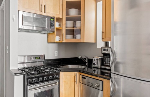 Peter Cooper Village Apartment | Hip Kips Bay 1BR w/Elevator & W/D, nr 6 train, by Blueground
