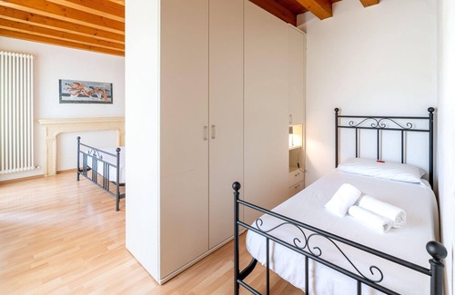 Valeggio sul Mincio Other | Holiday apartment Valeggio sul Mincio for 1 - 3 persons with 1 bedroom - Farmhouse