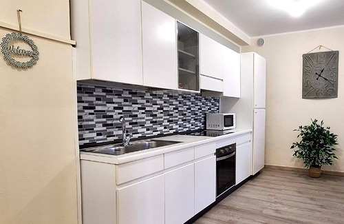 Lazise Apartment | Holiday apartment Lazise for 1 - 5 persons with 1 bedroom - Holiday apartment in one or multi-family