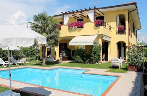 Lazise House | Holiday Home in Lazise near Lake Garda