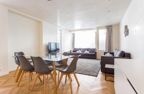 16th Arrondissement Apartment | Home Suite Home Trocadero-Passy