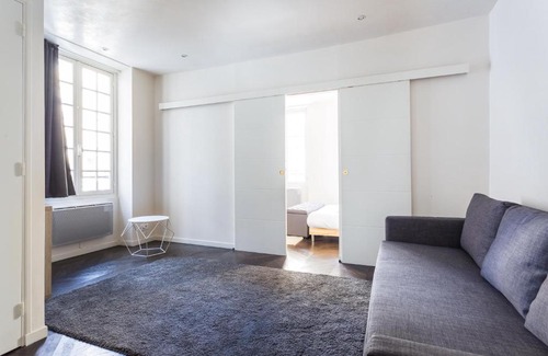 16th Arrondissement Apartment | Home Suite Home Trocadero-Passy