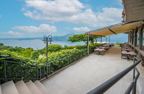 San Zeno di Montagna House | Hotel Laguna
