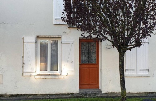 Villeneuve-le-Comte House | House, tourist village, sleeps 6, 9min Disneyland Paris