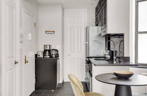 Peter Cooper Village Apartment | Ideal Kips Bay 1BR w/W/D, near East River & 6 Train, by Blueground
