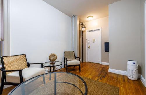 Manhattan Valley Apartment | Inspire the vibrant energy of Columbia University