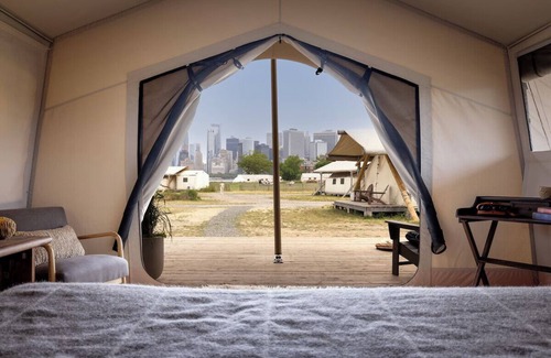 Manhattan Hotel | Journey Family Tent | Collective | Island Retreat for Four Guests
