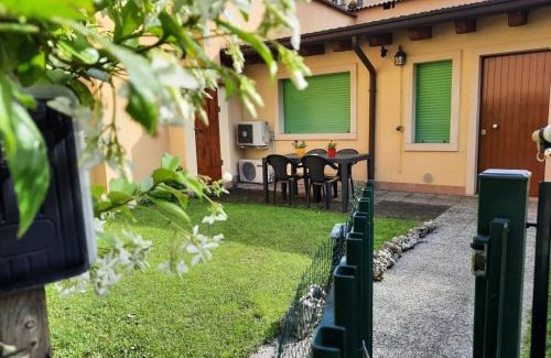 Borgo Roma Apartment | La casa di Davide con giardino e garage