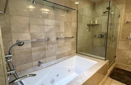 Hell's Kitchen Apartment | Large 3 bedroom 2 Blocks from Times Square
