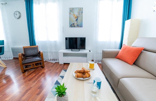 Serris Apartment | Le Merveilleux-T2-47m2-Face Val d'Europe-Disney