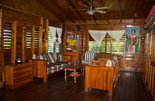 Little Bay House | Little Bay Beach House