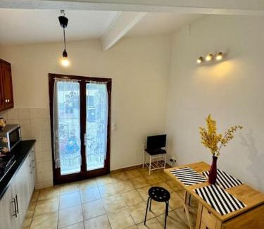 Gagny Apartment | Logement avec 1 chambre