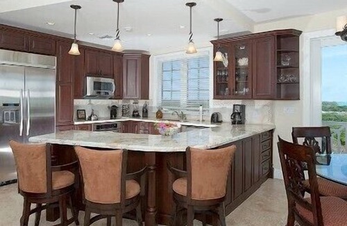 George Town House | Luxury Home in Feb. Pt. with dip pool, spectacular ocean views, steps to beach