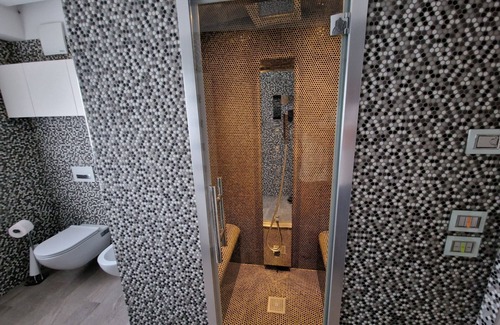 Treviso House | LUXURY ROOM & PRIVATE SPA RIO BOTTENIGA