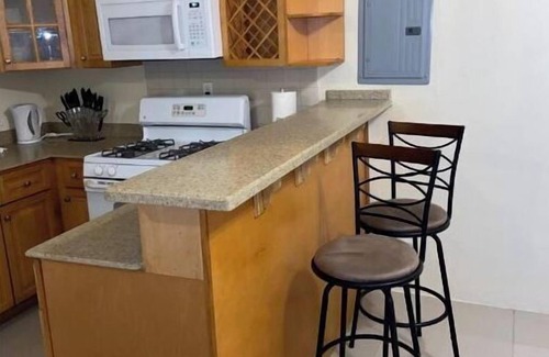Nassau Apartment | Marmalade Oasis