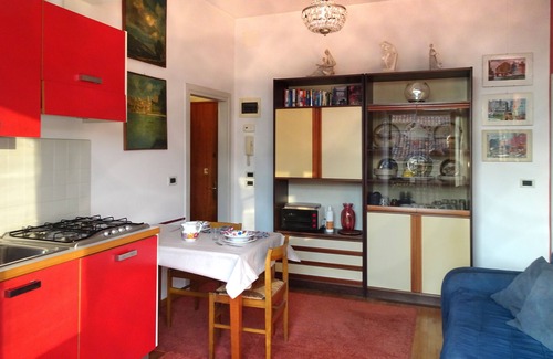 Cannaregio Apartment | Nati's House; Venice centre, in the lively district of Cannaregio, canal view