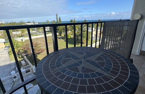 Freeport Apartment | New Listing! Cozy Coastal Studio at Coral Beach, Freeport