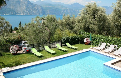 Brenzone sul Garda Apartment | Nice apartment for 4 guests with pool, WIFI, TV, terrace and parking