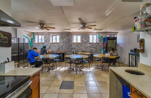 East Williamsburg Hostel | NY Moore Hostel