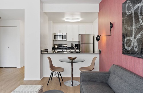 Brooklyn Heights Apartment | One Bedroom Oasis in Brooklyn Heights