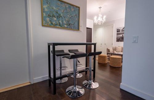 Financial District Apartment | Outstanding & Cozy 4BDR & 2BTH in Downtown Manhattan