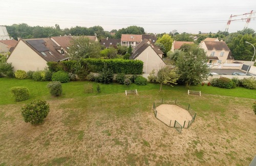 Chevilly-Larue Apartment | Paris is 2 stations away (M14)