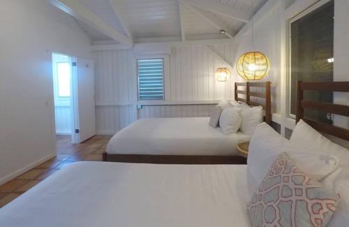 George Town Hotel | Peace & Plenty Island Cottages