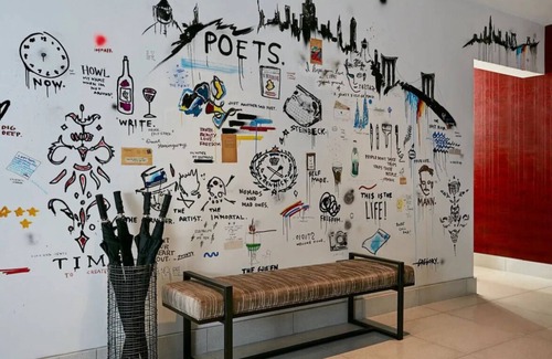 Midtown East House | Prime Location! 3 Accessible Units, Steps to Top of the Rock & Channel Gardens!