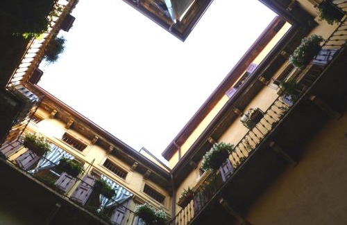 Citta Antica Hostel | Protezione della Giovane - female hostel