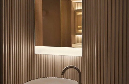 Bowery Hotel | Queen Room at Public Hotel New York, 2 Units, Pets Allowed