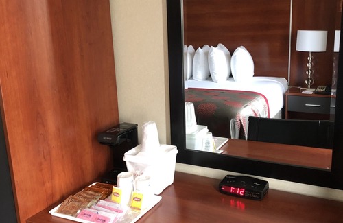 Willowbrook Hotel | Ramada by Wyndham Staten Island