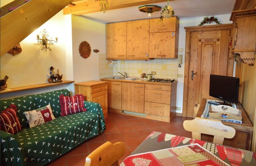 Cortina d'Ampezzo Apartment | Romantic Suite Faloria - sunny, Wi-Fi, balcony, parking space, bus 130mt away
