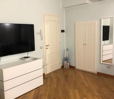 Lazise Old Town Apartment | San Martino