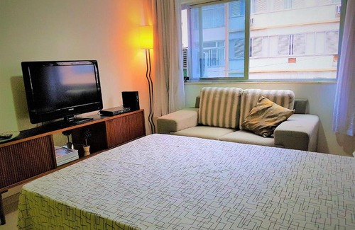 Copacabana Apartment | Santa Clara de Copacabana, Pertinho da Praia!