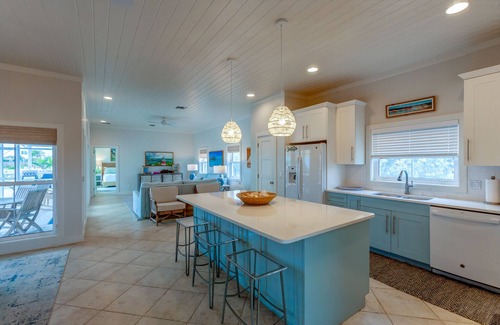 Hope Town House | Shore Leave – Relax, Unwind & Enjoy Paradise in Style